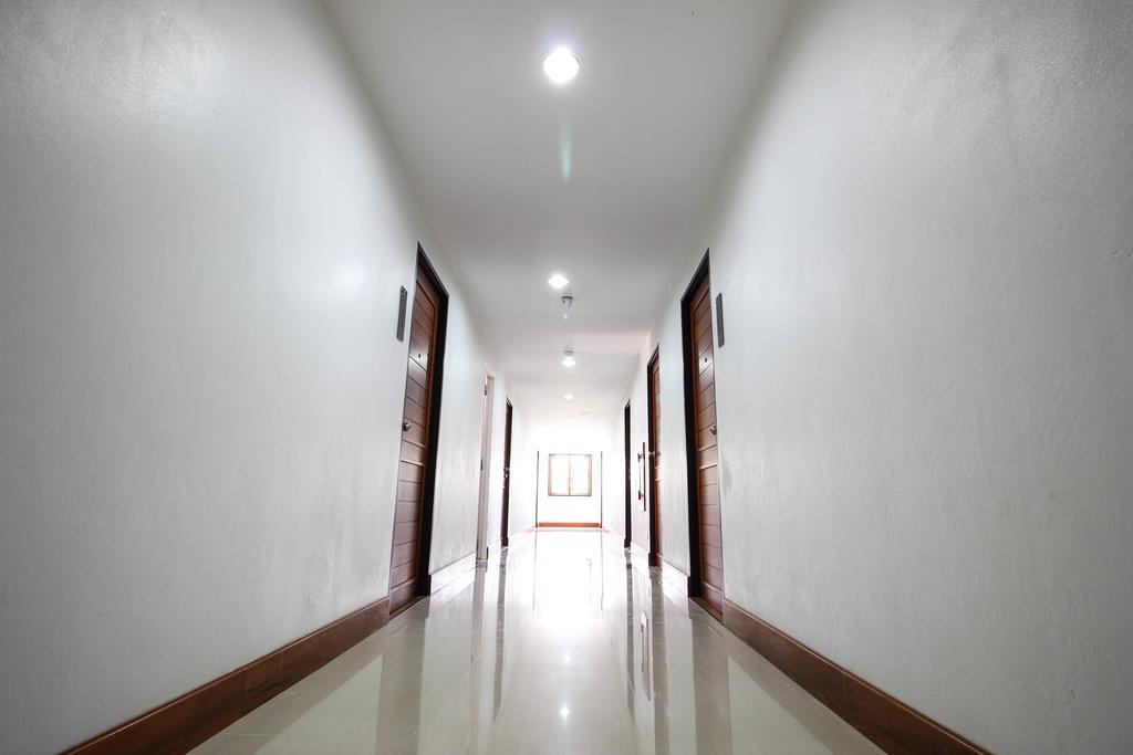 Tai-Shan Suites Ratchaburi Exterior photo